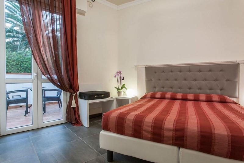 Hotel Barracuda Марина-ди-Кампо Экстерьер фото